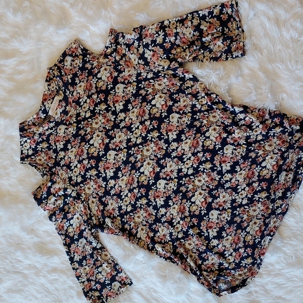 COLD shoulder floral top by Cupcakes and Rainbows XL